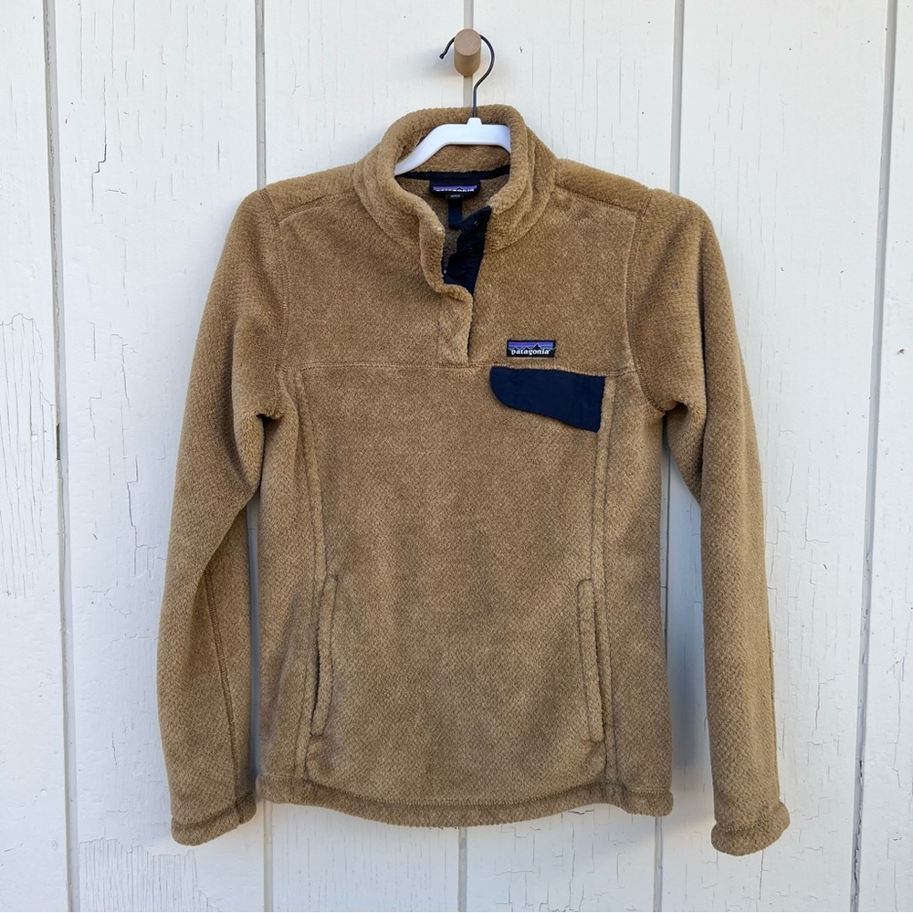 Patagonia Tan Fleece Pullover with Navy Accent
